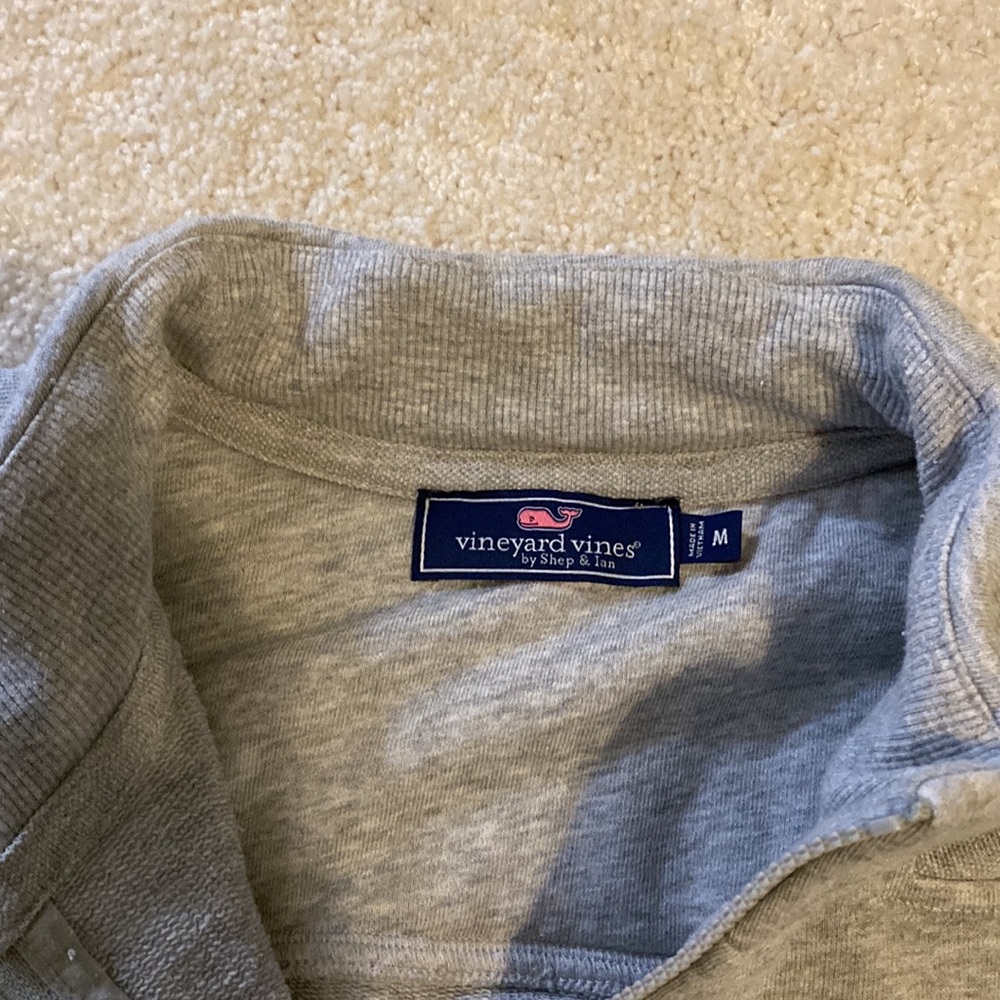 Vineyard Vines Pullover - image 3